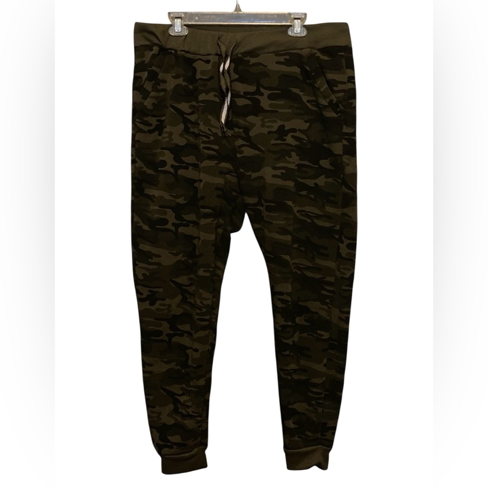 Dazl Camouflage Jogger Pants in Cotton Poly Blend‎ with Drawstring Waist